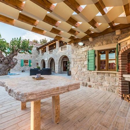 Villa Dumina Сукошан Экстерьер фото